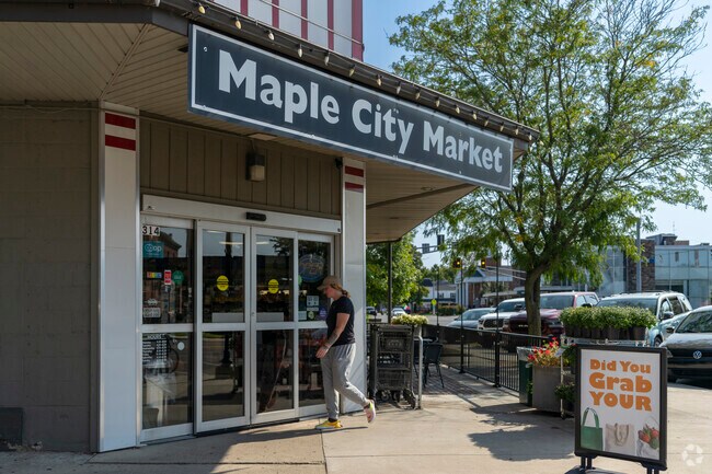 Maple City Market is great for Parkside locals to pick up last-minute items.