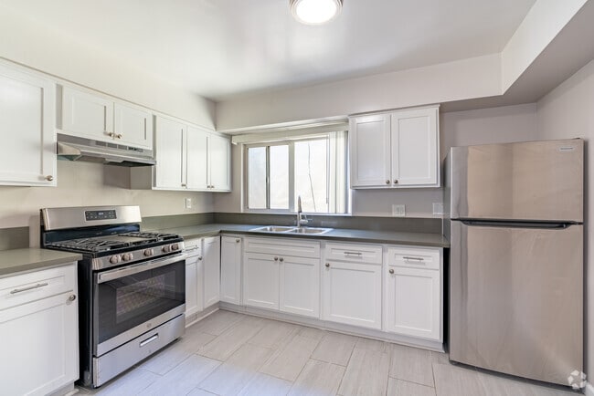 BALDWIN 04, Los Angeles, CA 90008 - photo 2