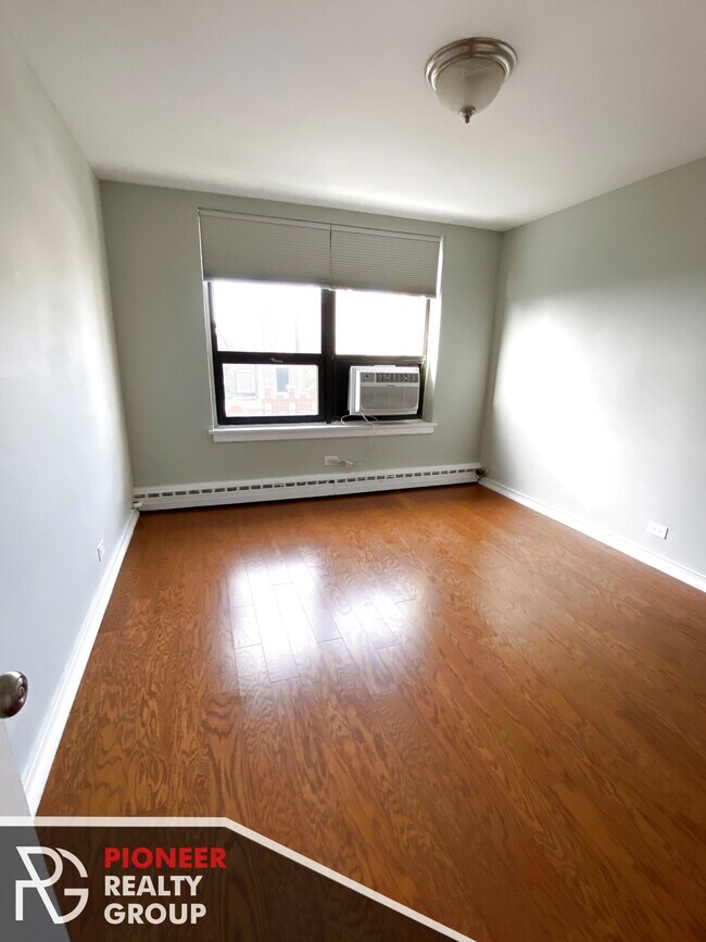 429 W Wellington Ave unit 10H, Chicago, IL 60657 - photo 7