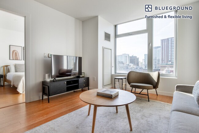 120 Kingston St unit FL13-ID833, Boston, MA 02111 - photo 3