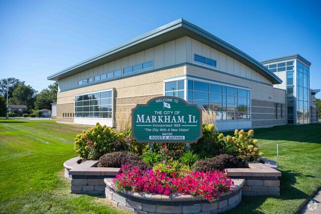 The Markham Public library proudly serves the residents of the Country Aire area.