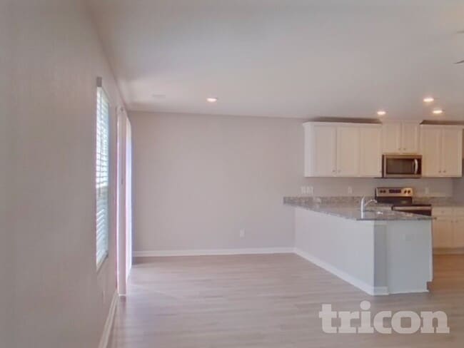 2124 Southlea Dr, Inman, SC 29349 - photo 3