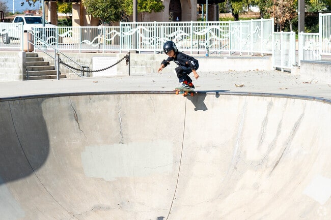 Enjoy Azusa's many skateparks at Memorial and Jardin de Roca parks.