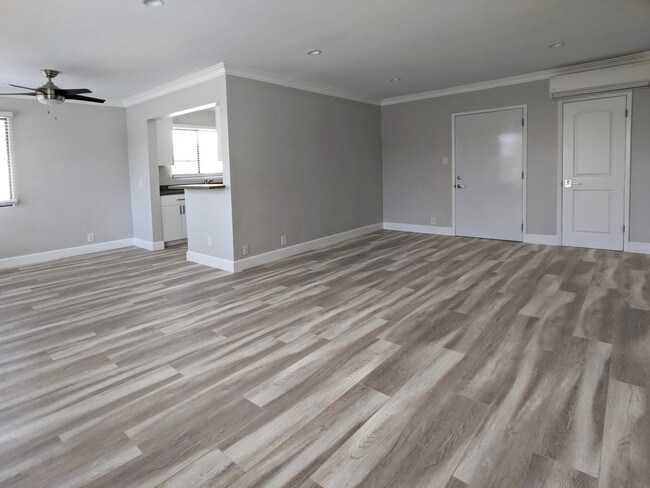 458 S Oakhurst Dr unit 1, Beverly Hills, CA 90212 - photo 3