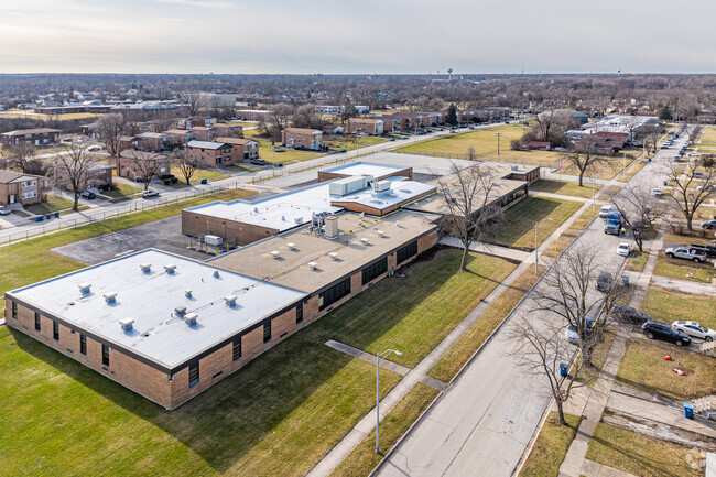 Wilson Elementary School has 181 students in grades K-5.