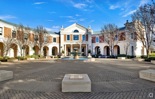 City Hall in The City of Tracy is beautifully landscaped.
