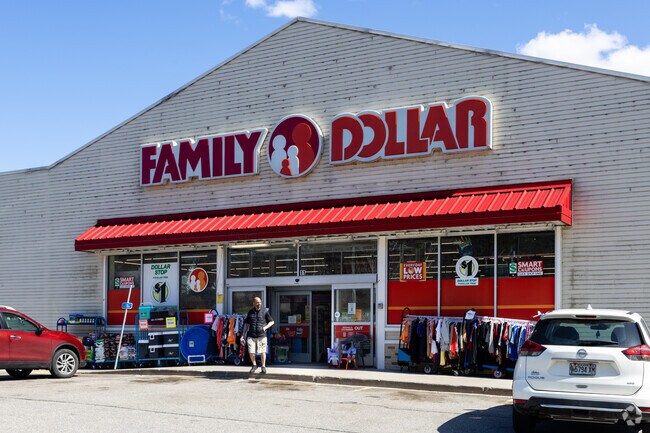 A Family Dollar store serves the community of Sabattus.