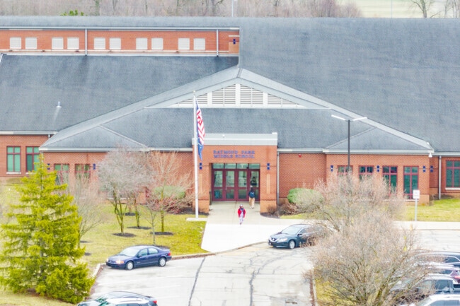 Raymond Park Intermediate School (5-6)