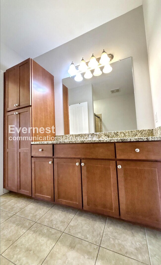 925 Ingleside Ave unit 311, Columbus, OH 43215 - photo 6