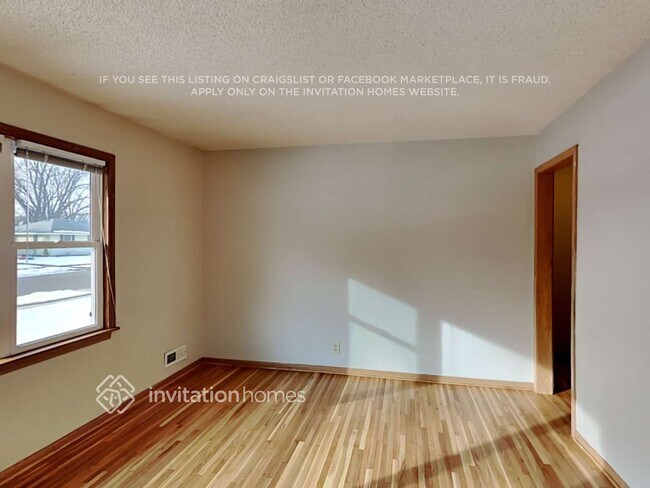 5239 4th St NE, Columbia Heights, MN 55421 - photo 6