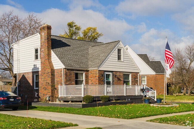 The majority of Cleveland Hill residents own their homes.