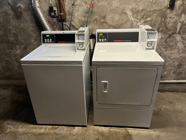 826 Park St unit 826 Park St, Syracuse, NY 13208 - photo 3