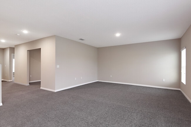 4152 River Beacon Blvd, Davenport, FL 33837 - photo 4