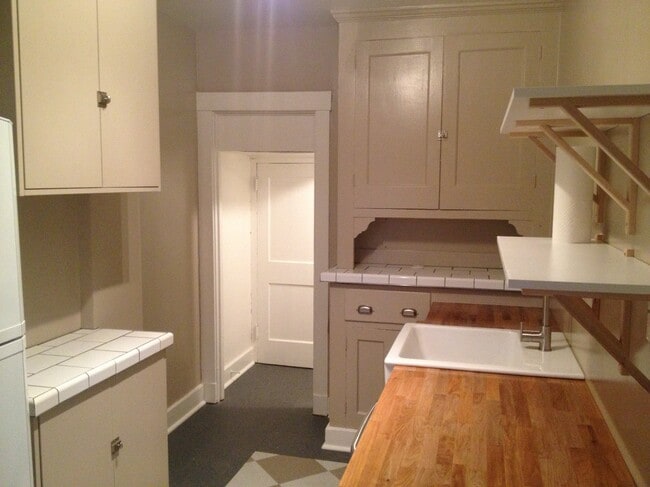 5905 Stanton Ave, Pittsburgh, PA 15206 - photo 3