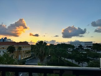 2421 NE 65th St, Fort Lauderdale, FL 33308