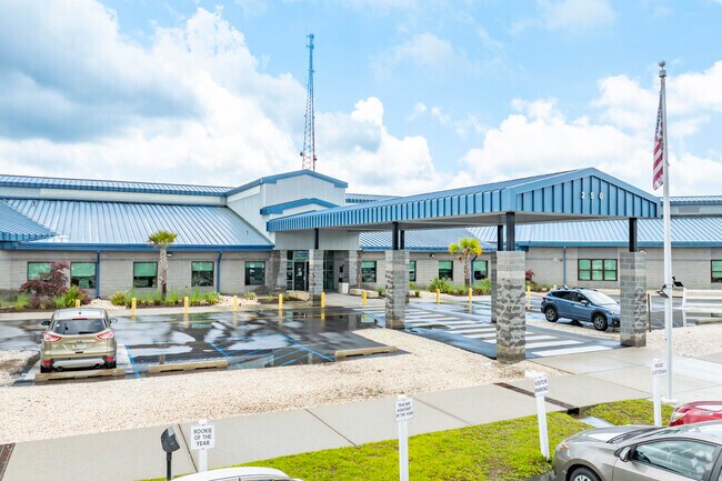 Jessie Mae Monroe Elementary School in Calabash, NC, is recognized for its commitment to educational excellence, ranking in the top 50% of public schools in North Carolina.