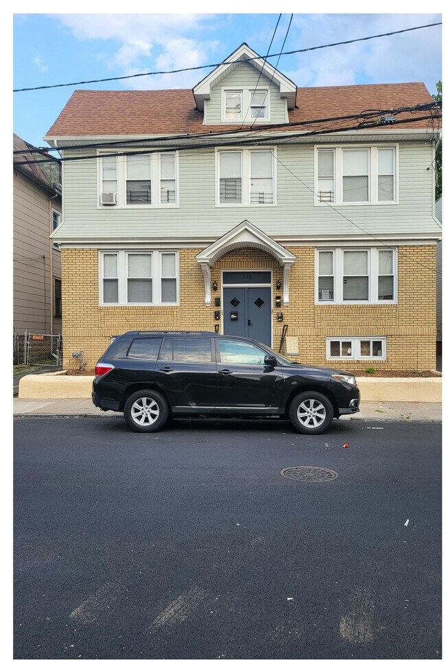 110 Schley St Unit 1, Newark, NJ 07112