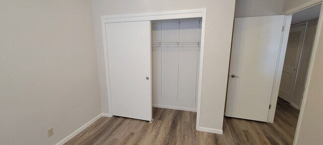 2080 NW Hickory Ln unit 18, Ankeny, IA 50023 - photo 4