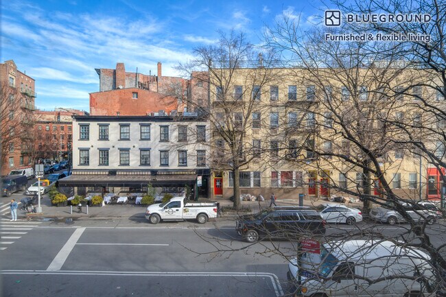 302 W 11th St unit FL1-ID1098, New York, NY 10014 - photo 4