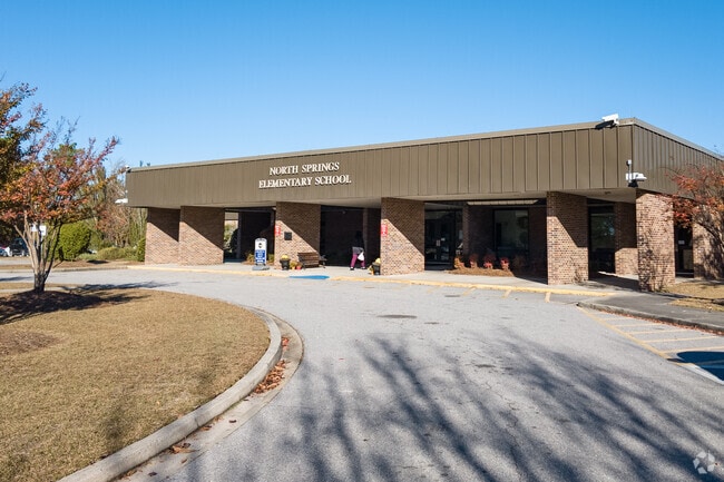 North Springs Elementary School scores an overall Niche grade of B plus.