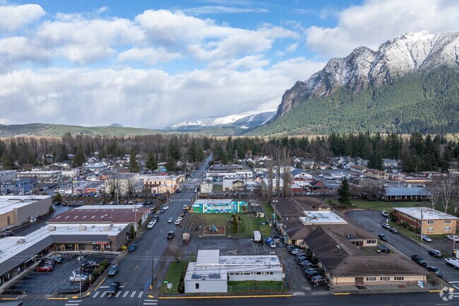 Mt. Si Arbor Montessori School aerial view.