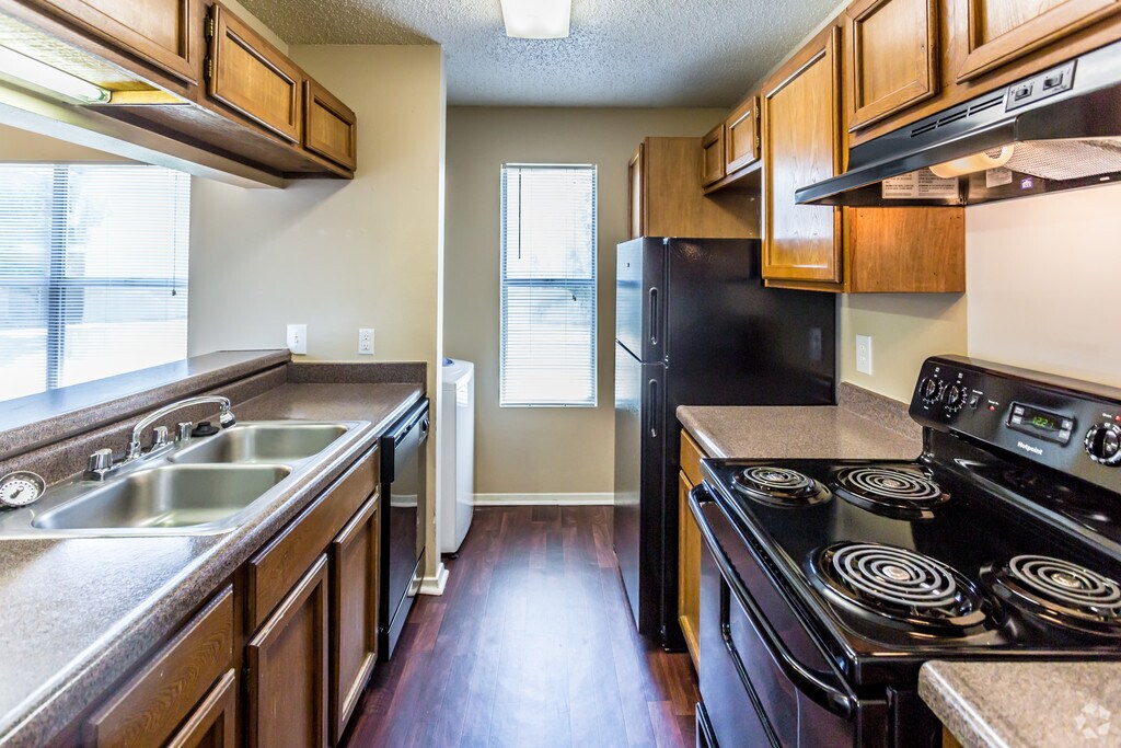 Northwest Hills Apartments 11701 Mara Lynn Rd, Little Rock, AR