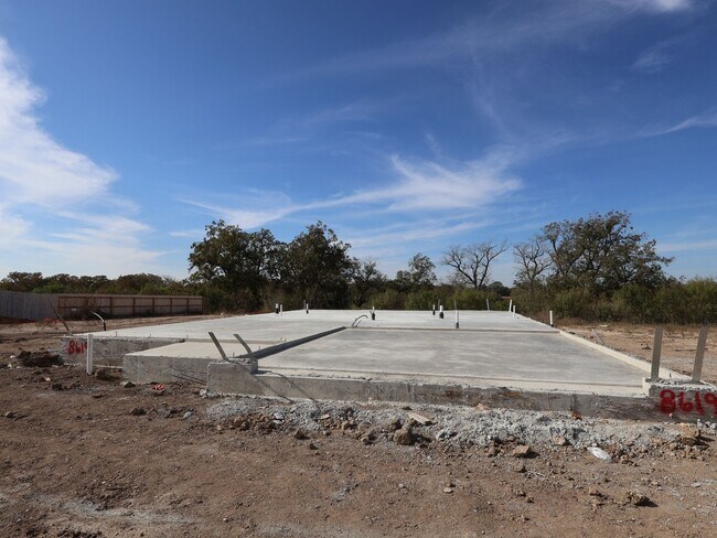 8619 Rucker Pond Trail, San Antonio, TX 78252 - photo 4