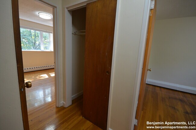62 Parkman St unit 3, Brookline, MA 02446 - photo 3