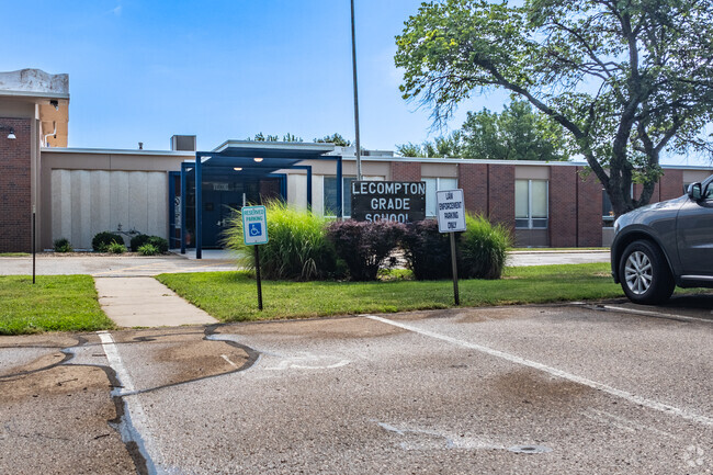 Lecompton Elementary School has great after school programs for the kids.