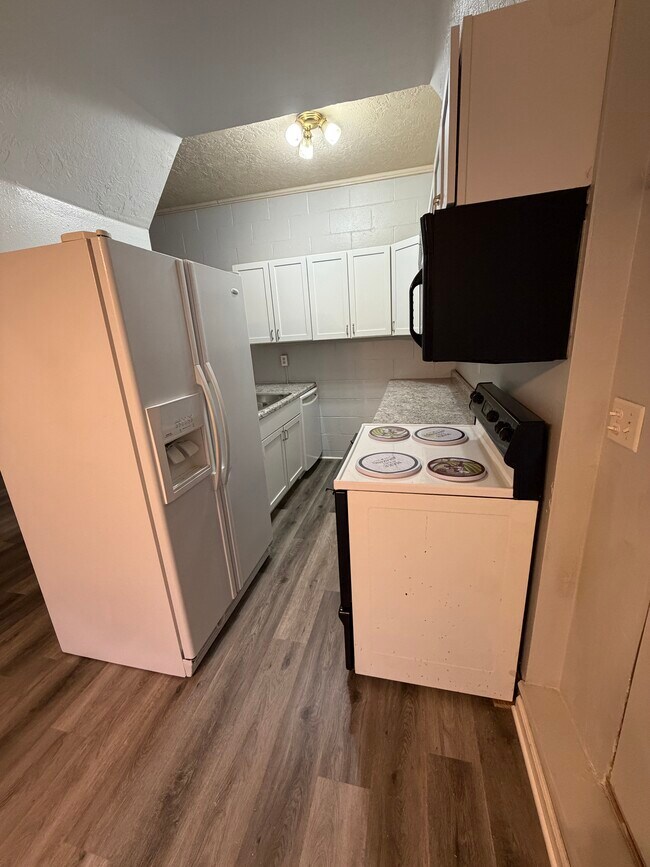 2612 Marshall Ave, Sioux City, IA 51106 - photo 2