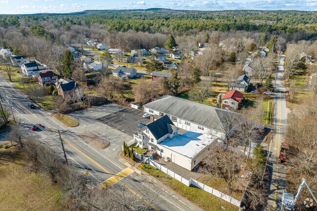 Chabad Day School: Nurturing, positive environment.