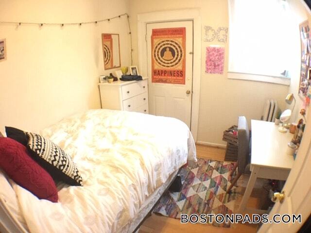 318 St Paul St unit 5, Brookline, MA 02446 - photo 6