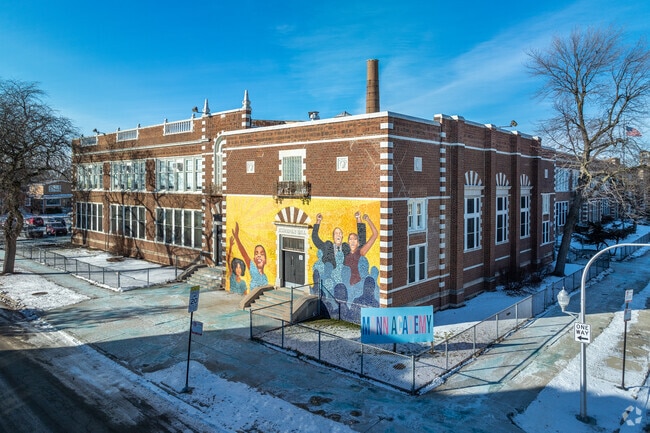 Horace Mann School is located in Chicago, IL.