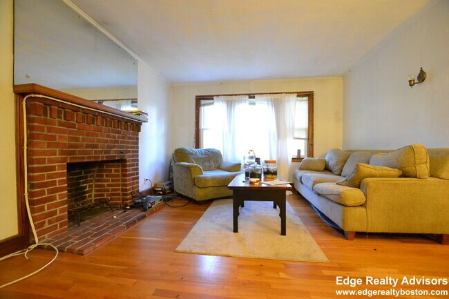 21 Wiltshire Rd unit 1, Brighton, MA 02135 - photo 3