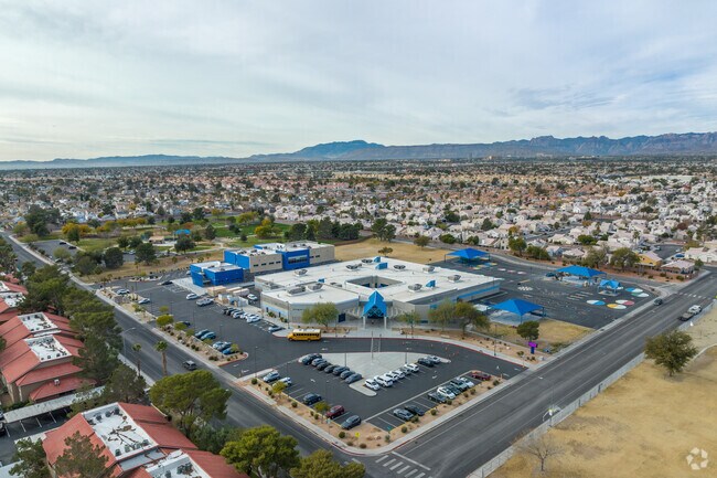 Katz Edythe & Lloyd Elementary School is a public school located near Pioneer Park.