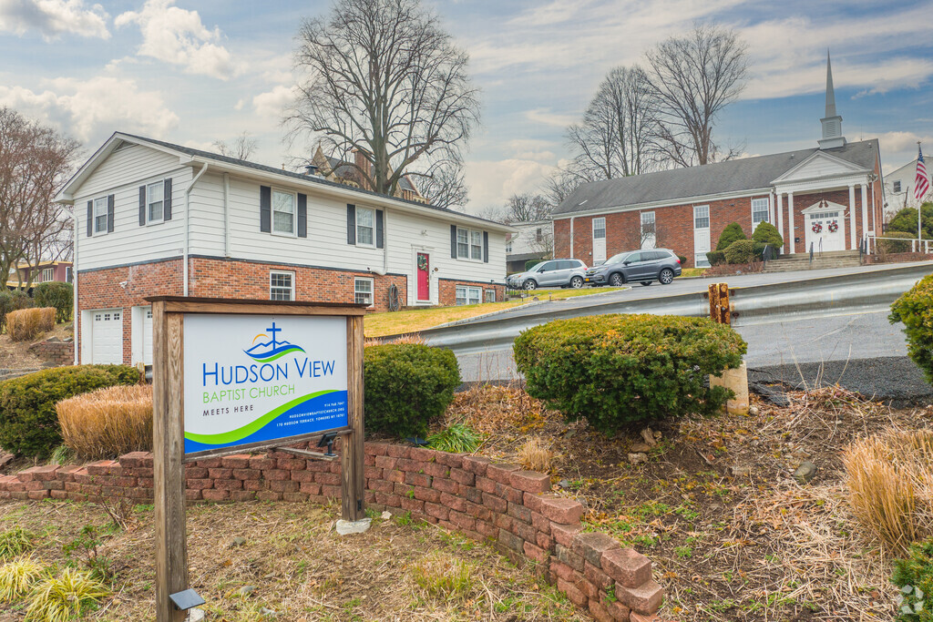 Welcome to Hudson View Christian Academy at 170 Hudson, Yonkers, NY.