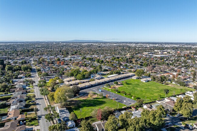 Aerial view of Ocean View Elementary in Whittier