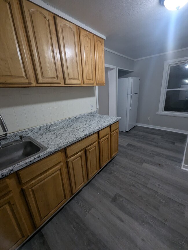 135 County St unit 1, New Haven, CT 06511 - photo 2