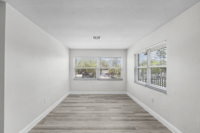 Paradise Palms Portfolio LLC, Fort Myers, FL 33916 - photo 4