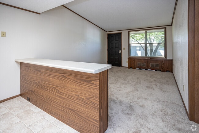 Bouldercrest, Knoxville, TN 37912 - photo 7