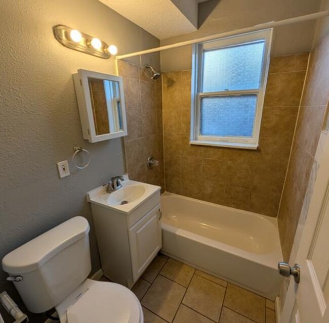 4004 Keokuk St unit 1F, Saint Louis, MO 63116 - photo 6