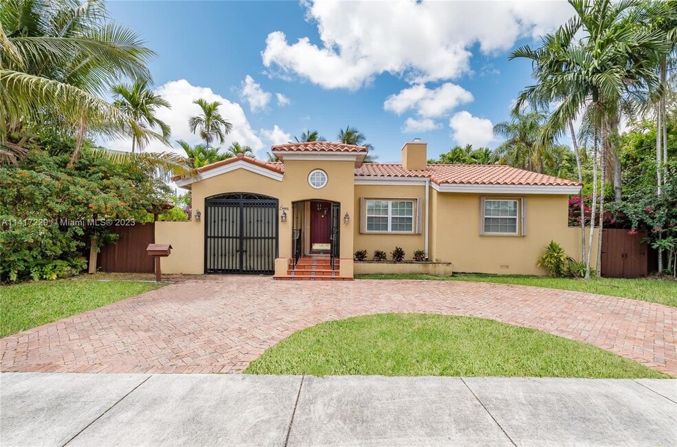 4416 SW 14th St, Miami, FL 33134 - photo 1