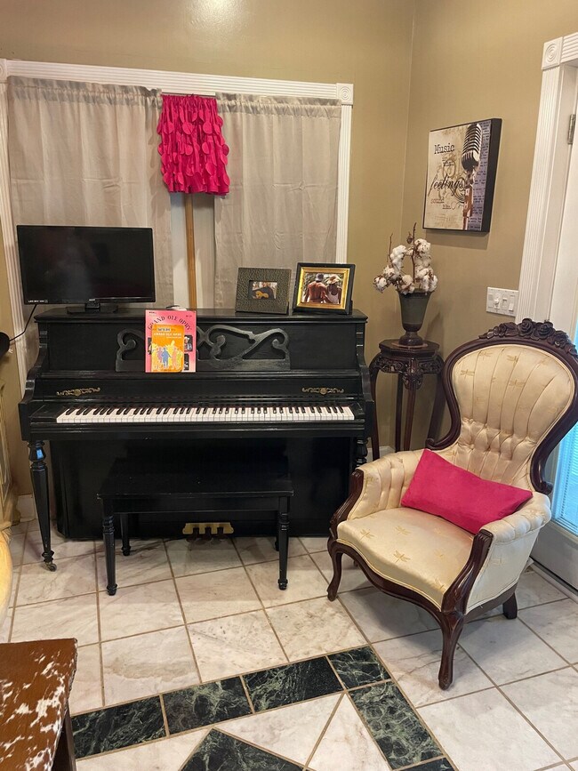 176 Schools Dr unit ID1343299P, Camden, TN 38320 - photo 3