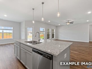 3118 Lisa Ln SE, Decatur, AL 35603