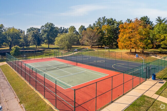 Bohrer County Park features tennis and basketball courts.