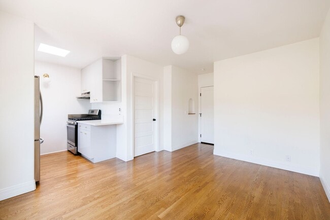 2191 El Sereno Ave unit 12, Altadena, CA 91001 - photo 2