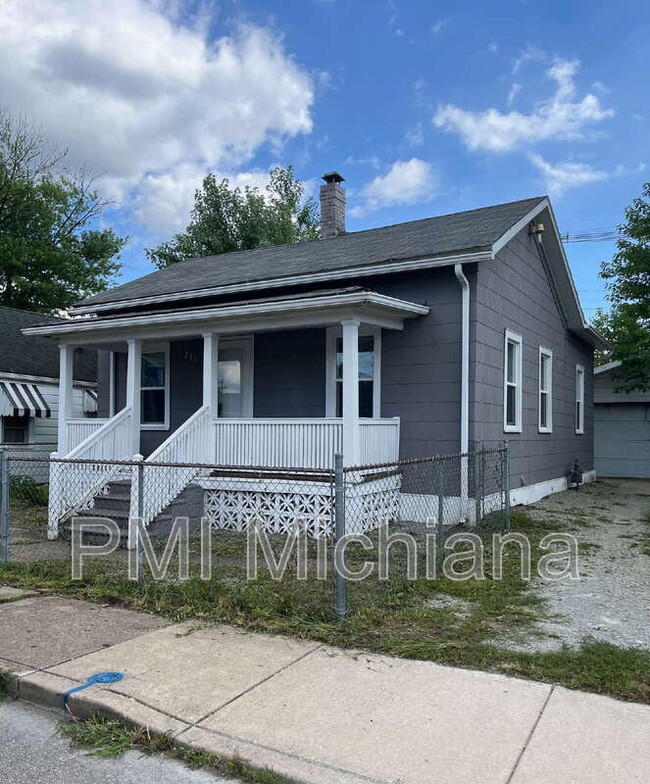 711 W 5th St, Mishawaka, IN 46544 - photo 2