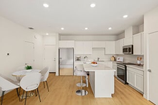 2042 Odin Walk, Sacramento, CA 95835