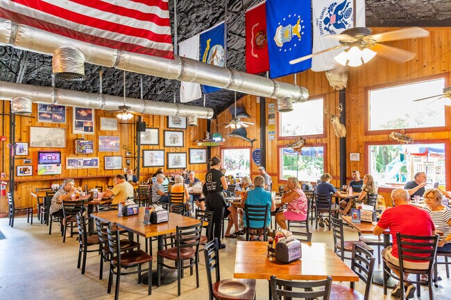 Feel the warm atmosphere at The Cove Resort & Pub near Inverness Highlands South.