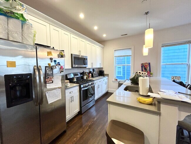 9 Oswald St unit 2, Roxbury Crossing, MA 02120 - photo 7